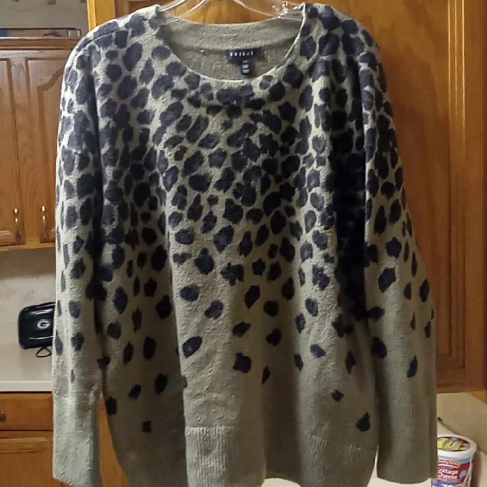 TRIBAL WOMENS SWEATERS SIZE M